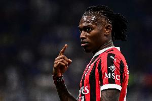 每体:巴萨得知米兰愿7000万欧+浮动卖莱奥,视其为第三候选目标